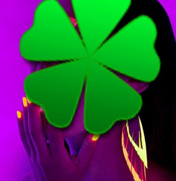 Сладкая, как шоколадка, милая и нежная брюнетка предлагает встречу, наполненную страстью и удовольствиями. Не упусти шанс окунуться в мир нежности и ласки со мной. Звони прямо сейчас! 5102, 22 года